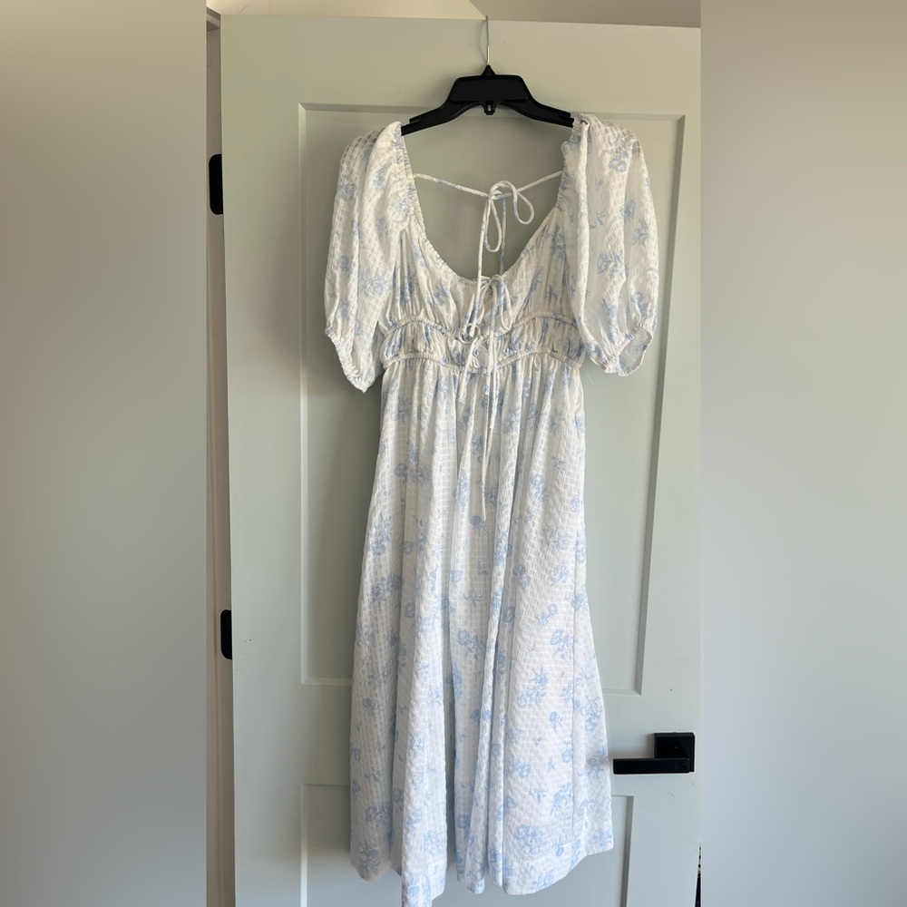 MABLE White Blue Floral Midi Dress
